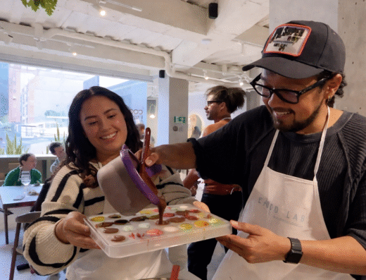 Bombones, música y Vino